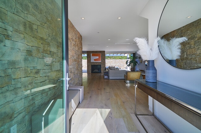 Building Photo - 7829 Electra Dr