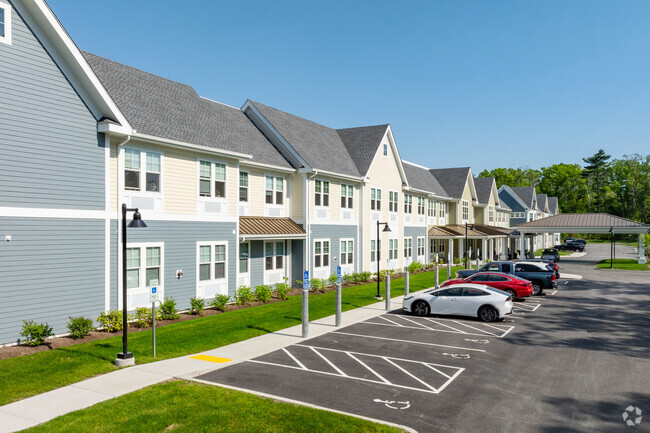 Alt Buildling - The Residences at Charles Meadow