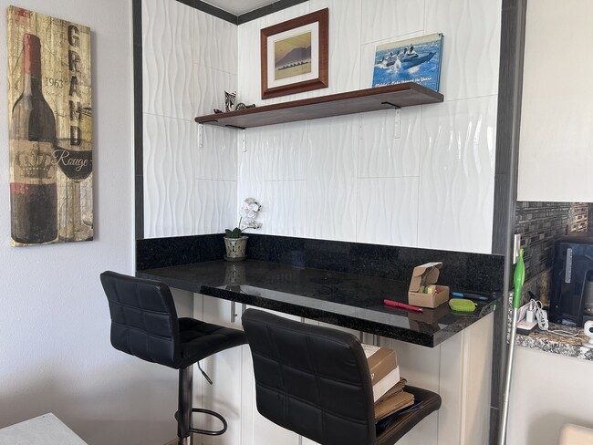 Foto del edificio - 84-674-965 Farrington Hwy