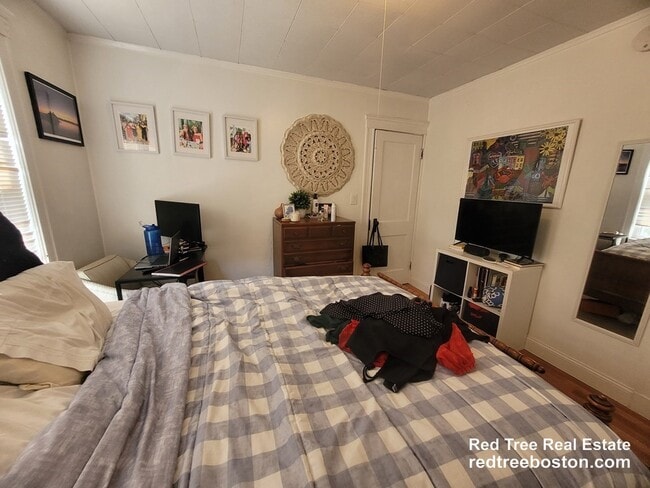Photo - 31 Lyman Ave Apartment