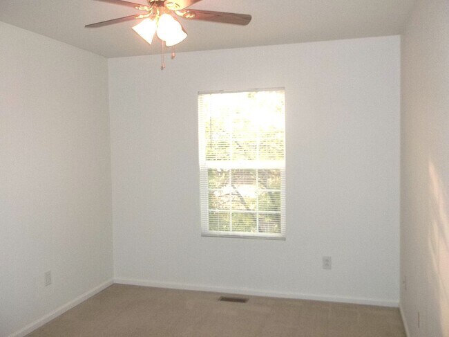 Foto del edificio - 6808 Colony Hills Ln