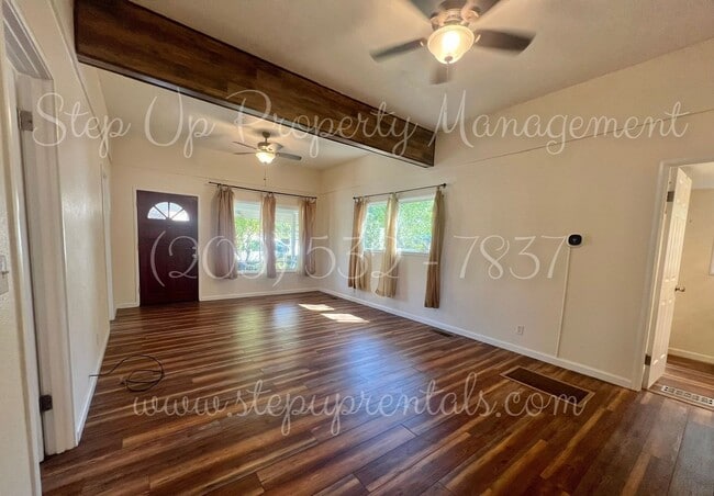Building Photo - Newly Remodeled 3-Bedroom Home with Modern...
