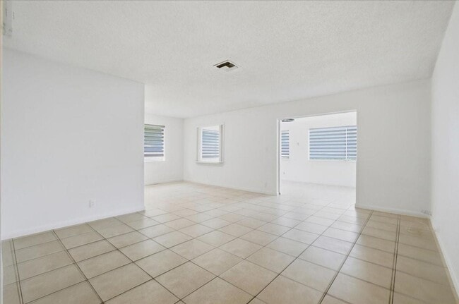 Building Photo - 10151 NW 35th St