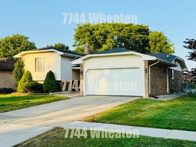 Foto del edificio - 7744 Wheaton Dr
