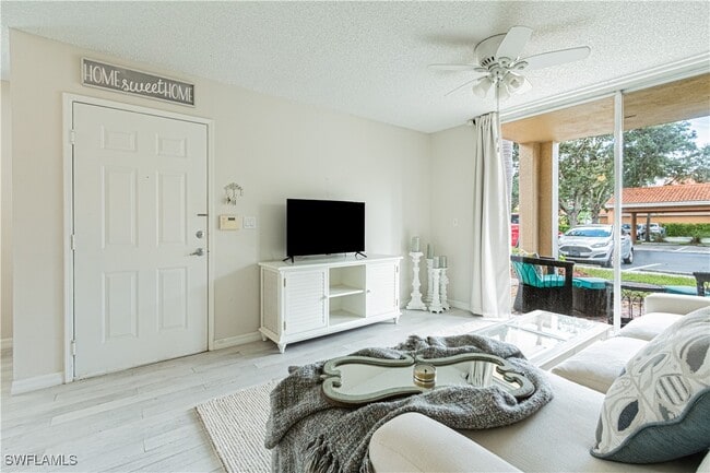 Foto del edificio - 1260 Wildwood Lakes Blvd