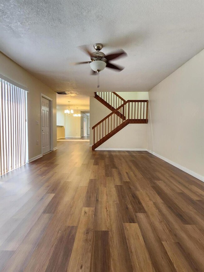 Building Photo - 1626 16th Way