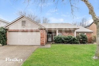 Building Photo - 7818 Bordeaux Ln