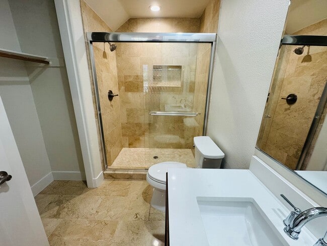 Building Photo - 3273 Canopy Dr