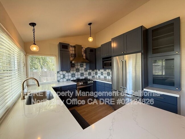 Building Photo - 1567 Filippini Way