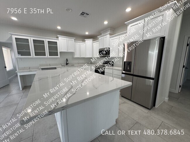 Foto del edificio - 7956 E 35th Pl