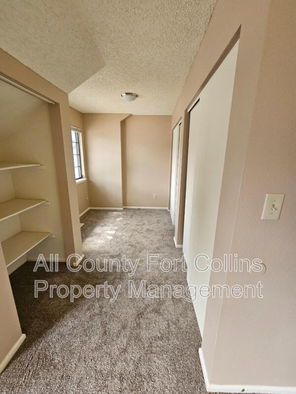 Building Photo - 2924 Ross Dr