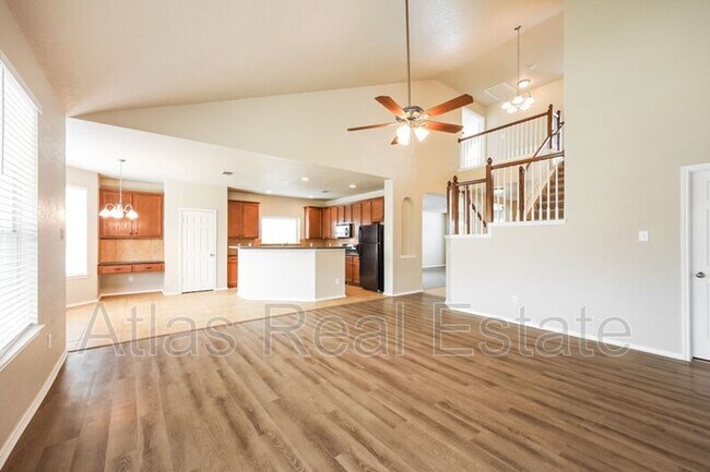 Building Photo - 5731 White Oak Cove