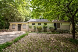 Building Photo - 175 Habersham Way