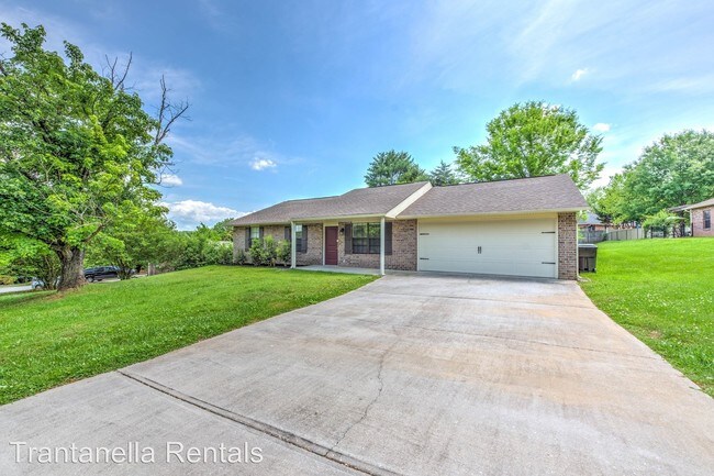 Building Photo - 3 br, 2 bath House - 836 Spinnaker Road