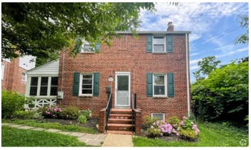 Building Photo - 2825 63rd Ave