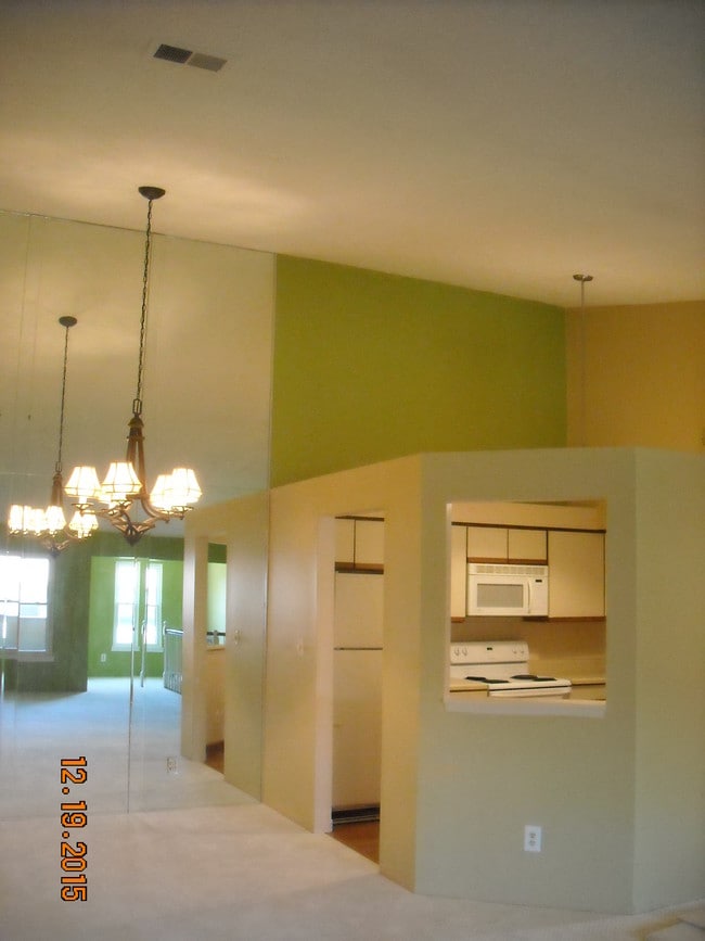 Building Photo - 19570 Northridge Dr