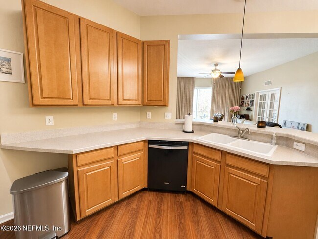 Foto del edificio - 785 Oakleaf Plantation Pkwy