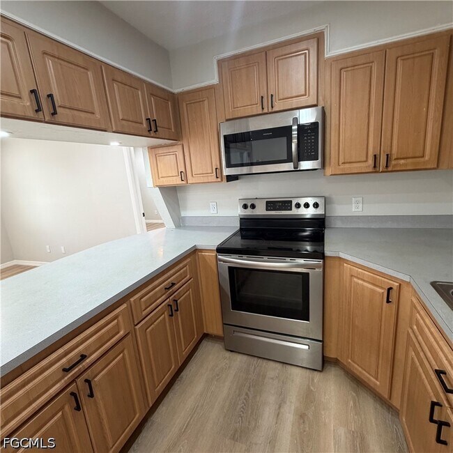 Foto del edificio - 1403 SE 11th St