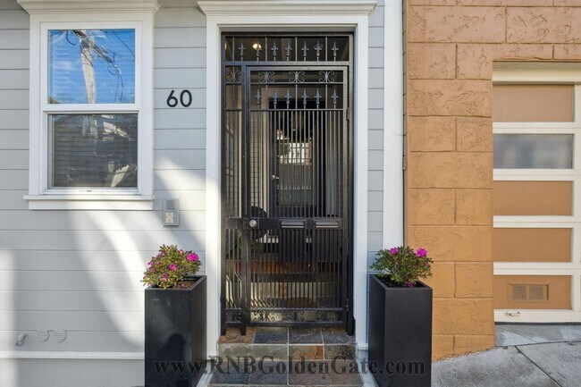 Foto del edificio - Gorgeous 3 bedroom, 2 and a half bathroom condo in Bernal Park for rent!