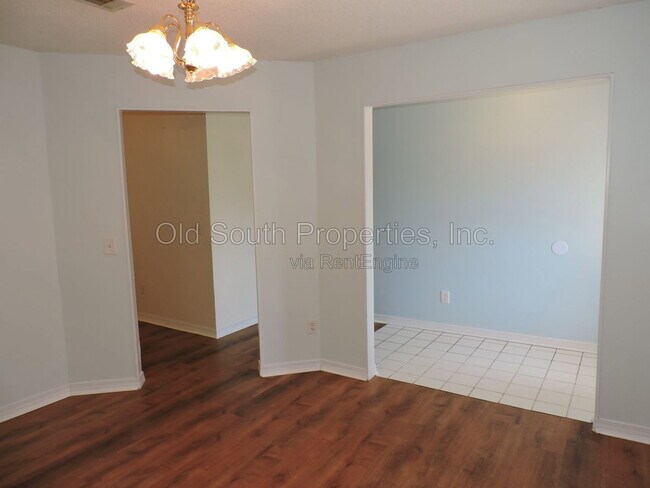 Foto del edificio - 2552 Southern Oaks Dr
