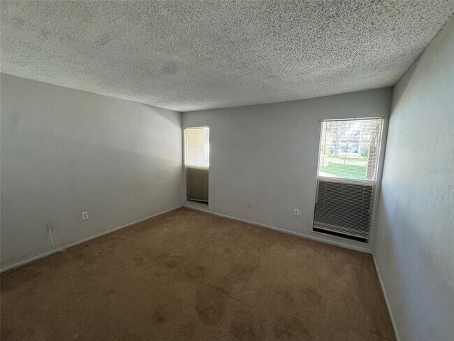 Foto del edificio - 717 SW 75th St
