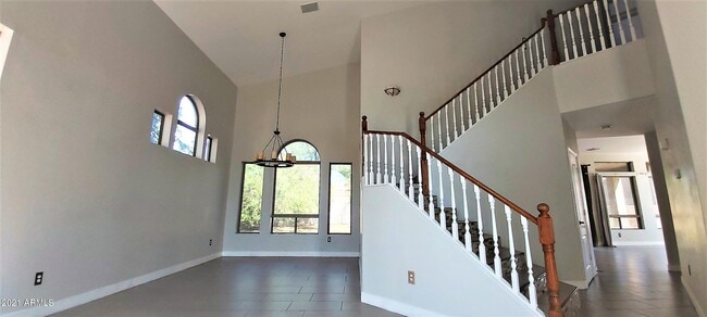 Building Photo - 3741 N Ladera Cir