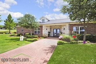 Building Photo - Southwest Pines