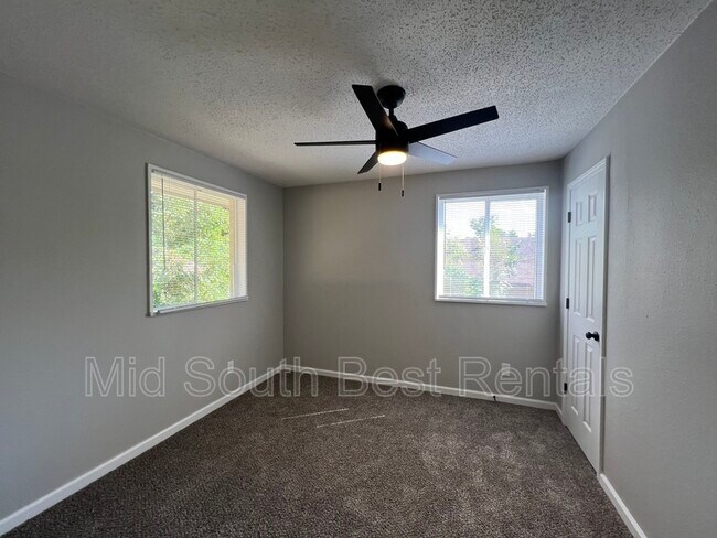 Building Photo - 3322 Formosa Rd