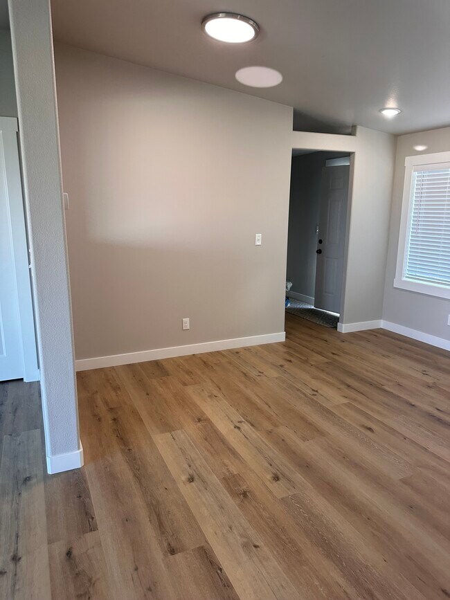 Building Photo - 402 Harbor Blvd