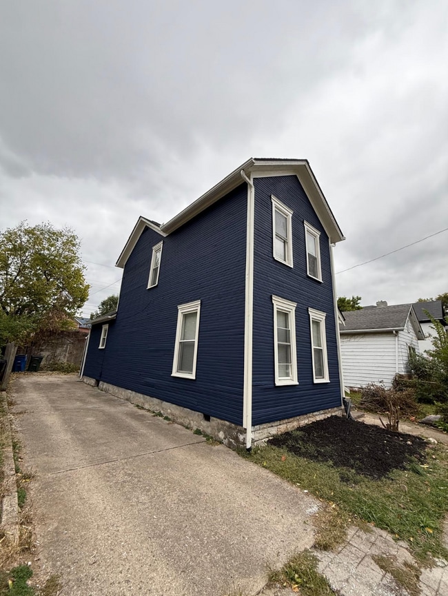 Building Photo - 113 Park Dr