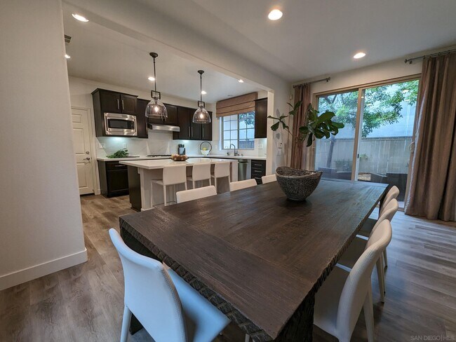 Building Photo - 15753 Spreckels Pl