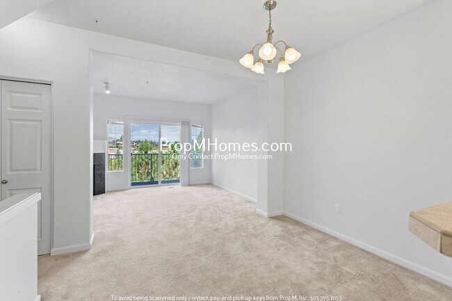 Foto del edificio - Two Bedroom Condo in Progress Ridge - Lake...