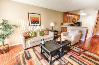 Foto principal - 22100 Erwin St
