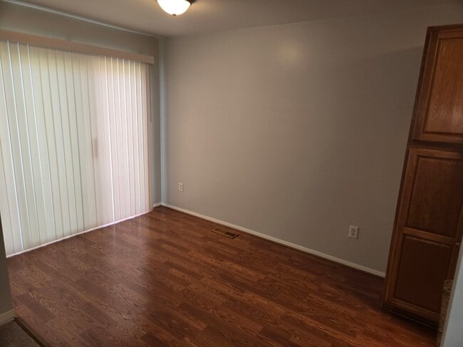 Foto del edificio - 3021 Maplewood