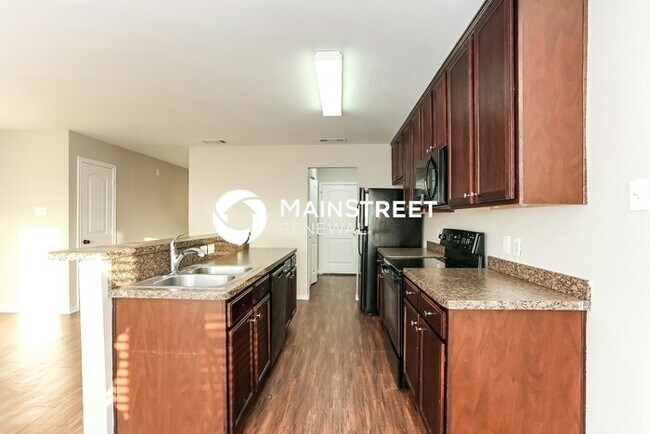 Foto del edificio - 3 Bedroom Pet-Friendly Home in FORT WORTH,...