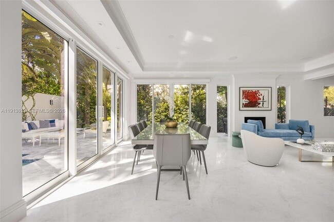 Foto del edificio - 2760 Brickell Ct