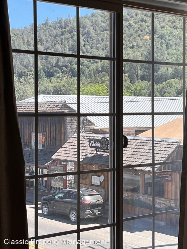 Foto del edificio - 3 br, 2 bath House - 4988 7th St