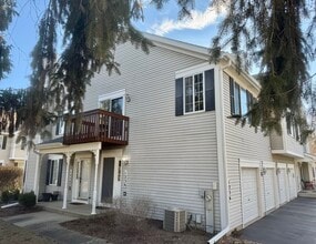 Building Photo - 1236 Sandhurst Ln