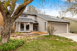 Building Photo - 2243 E Serene Dr