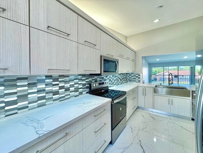 Foto del edificio - 340 NW 67th St