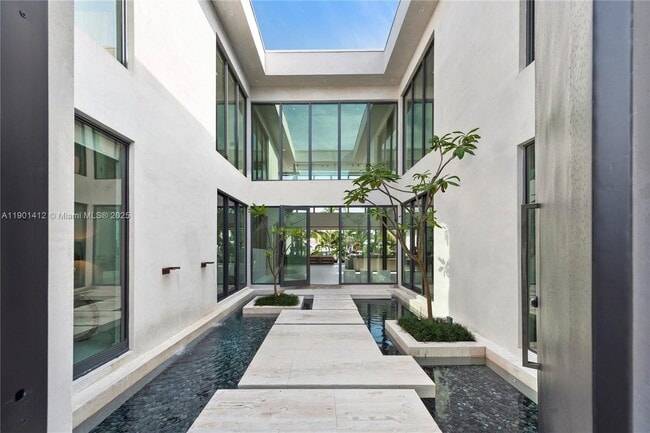Building Photo - 773 NE 77th Terrace