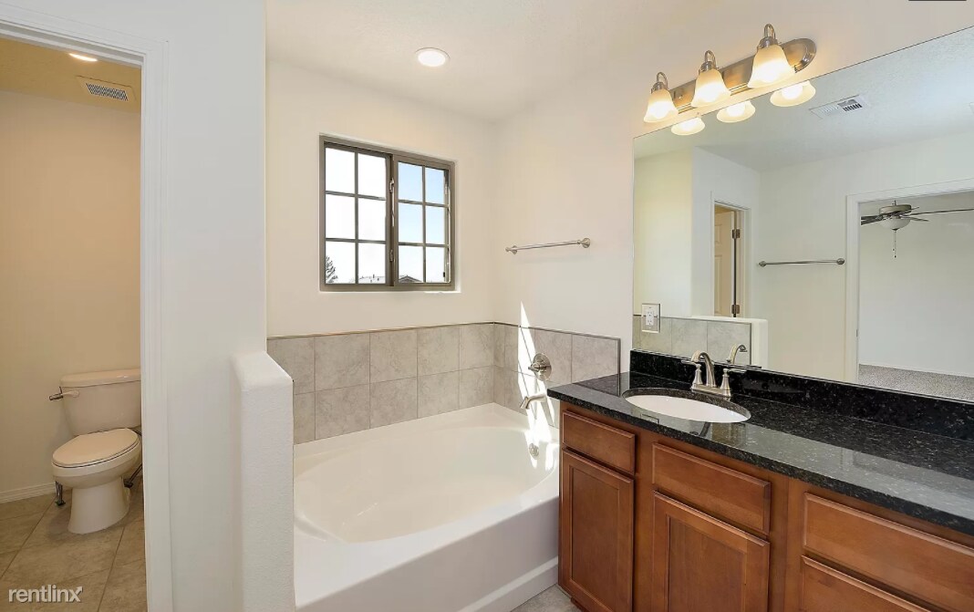 Foto del edificio - 3 br, 3 bath House - 963 Verdinal Ln