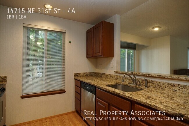 Foto del edificio - 14715 NE 31st St