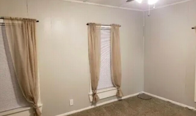 Foto del edificio - 140 N Meadow St