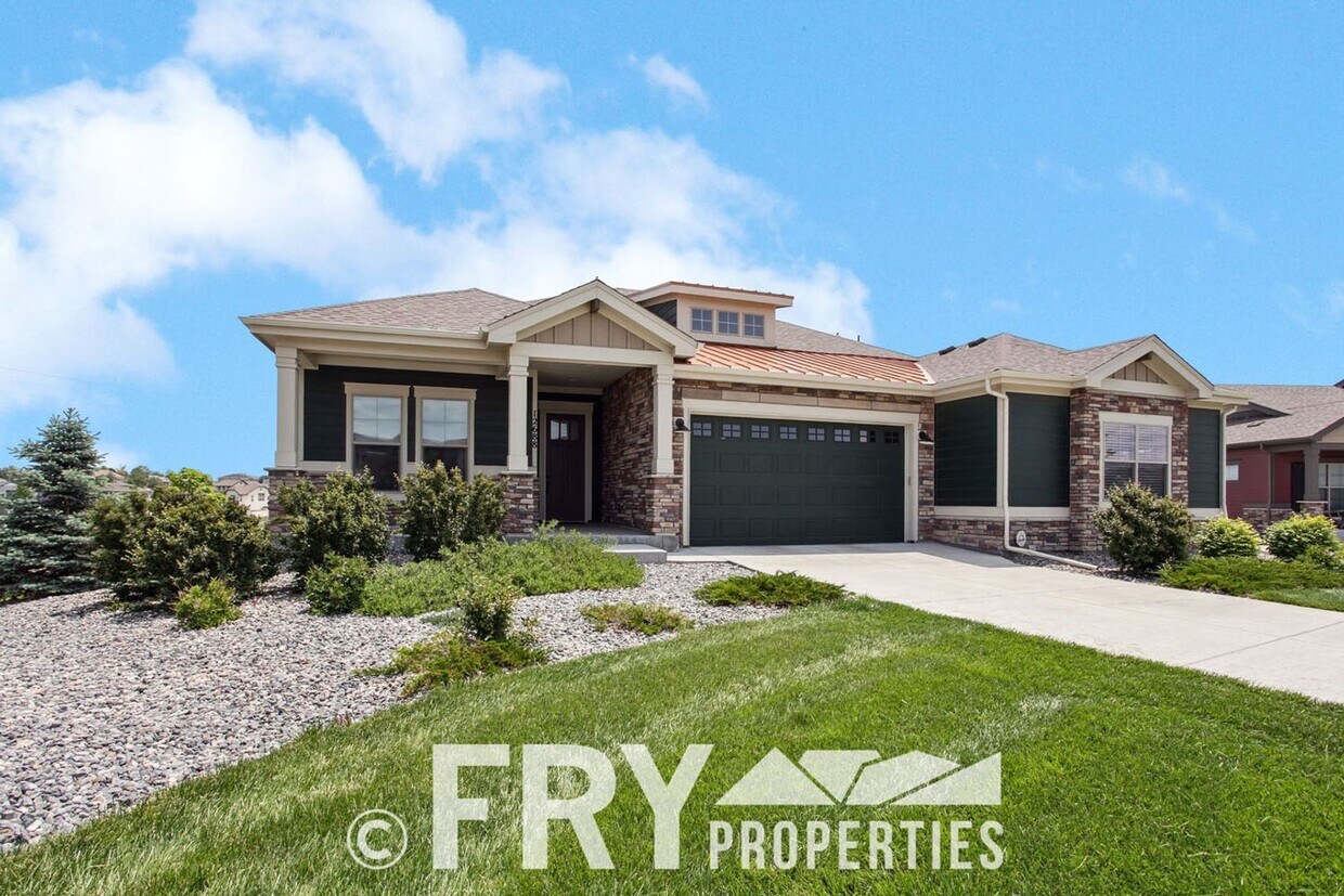 Foto principal - Stunning, Spacious 3bed/3bath Riverdale Ra...