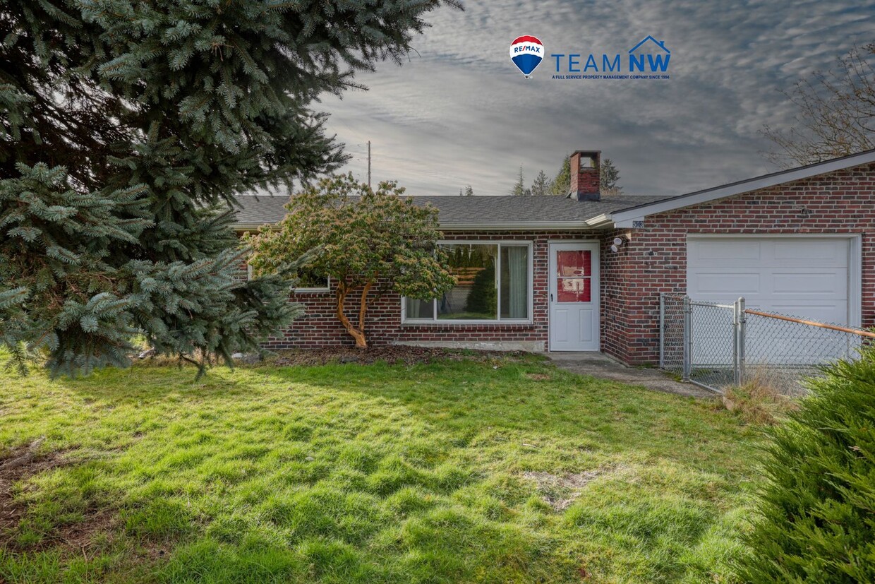 Primary Photo - Move in Ready! Desirable Tumwater Hill 196...