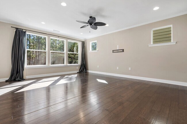 Foto del edificio - Beautiful 3-bedroom, 2.5-bath home in unbeatable Morrisville location