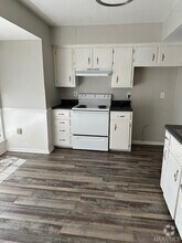 Building Photo - 4816 Regal Dr