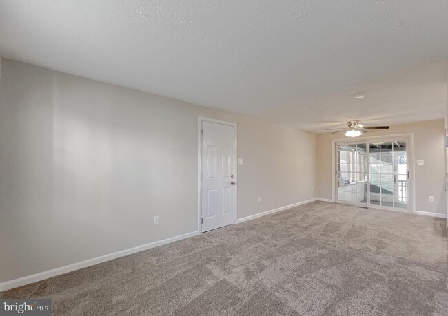 Building Photo - 806 Truro Ct
