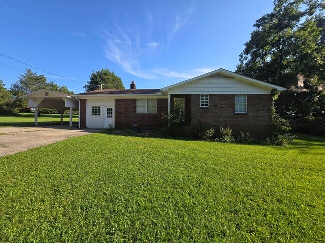 Building Photo - 360 Oak Hill Dr